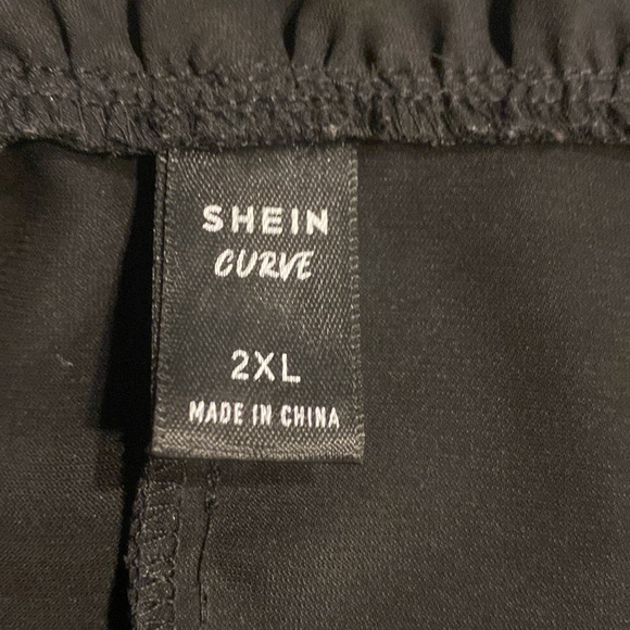 SHEIN Sleeveless Blouse - Picture 3 of 3